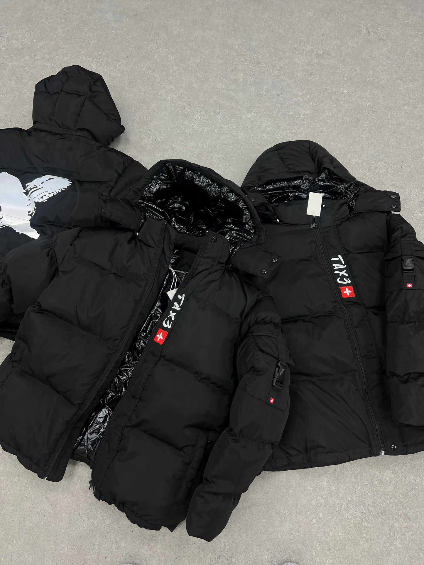 TAX3 PUFFER JACKET 2.0 - BLACKOUT